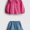 0–36 månader | Set med blus med krage och volangshorts