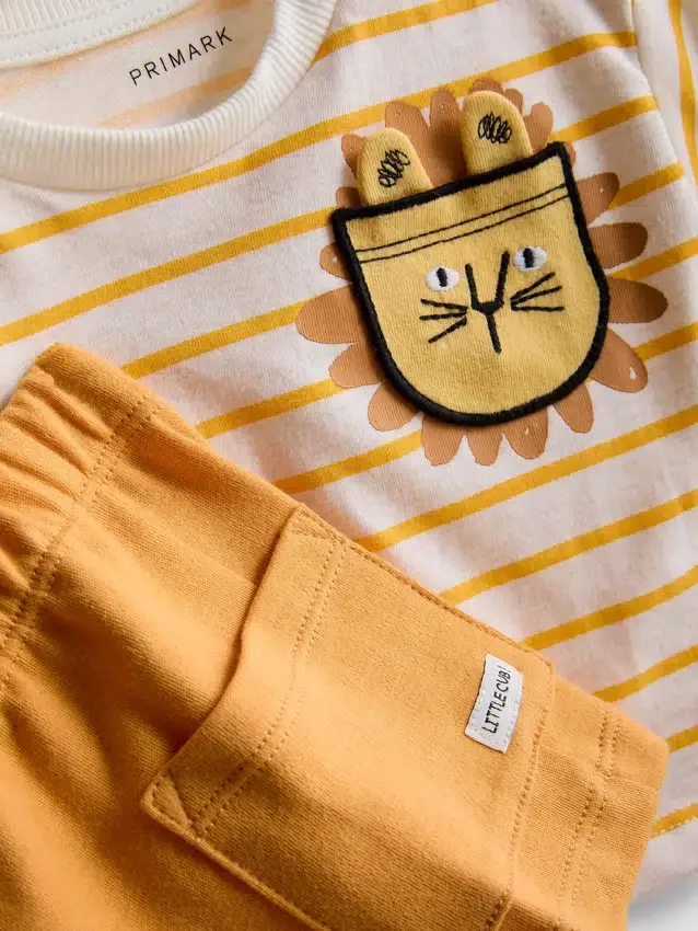 0–36 månader | Set med boxig T-shirt och shorts