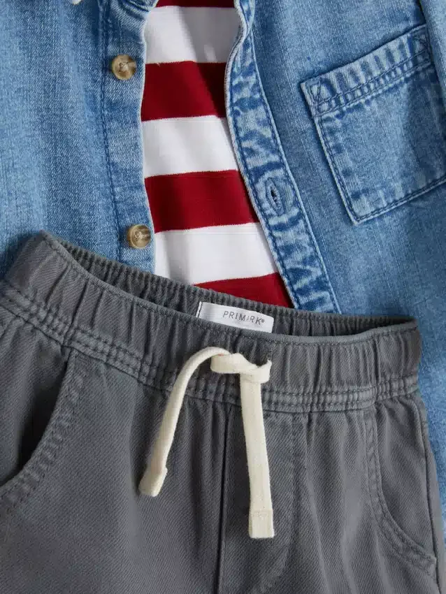 0–36 månader | Set med långärmad t-shirt, byxor och jeansskjorta