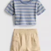 0–36 månader | Set med T-shirt och cargoshorts