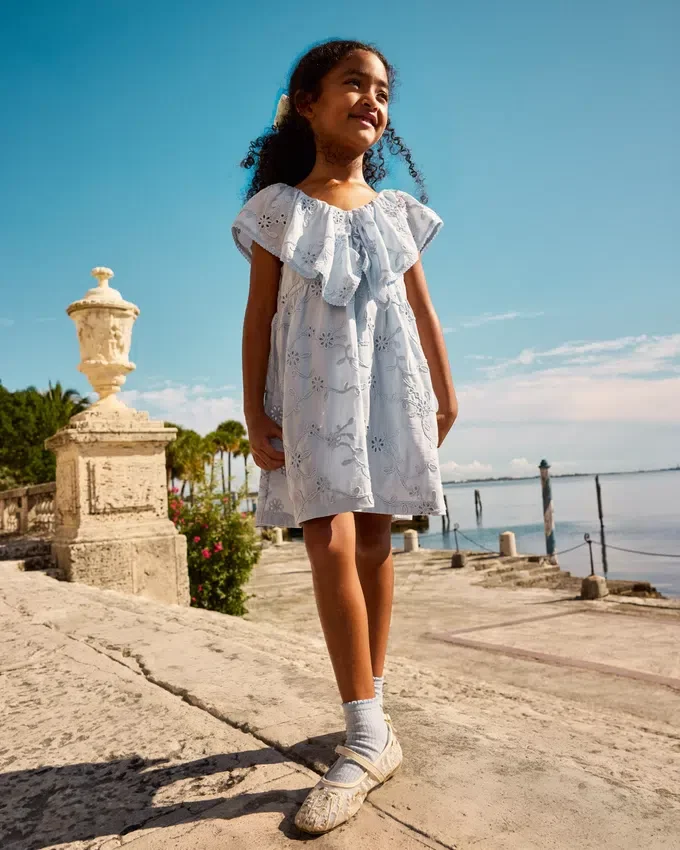 1,5–12 år | The Edit – blommig broderad smockklänning