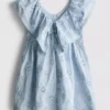 1,5–12 år | The Edit – blommig broderad smockklänning