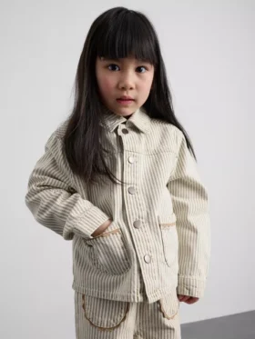 1,5–12 år | The Edit bomullsdenimjacka med smala ränder