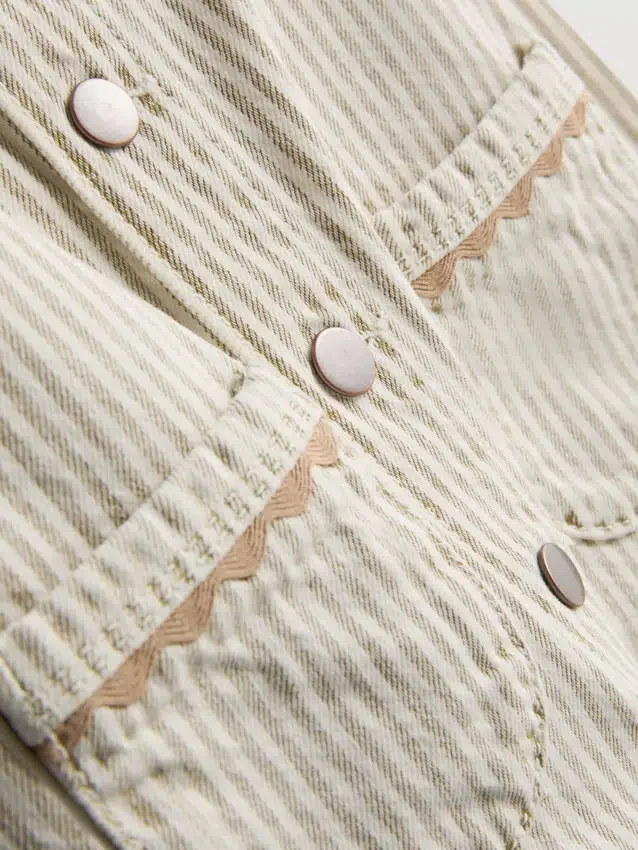 1,5–12 år | The Edit bomullsdenimjacka med smala ränder