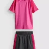 1,5–7 år | set med sport-T-shirt och shorts