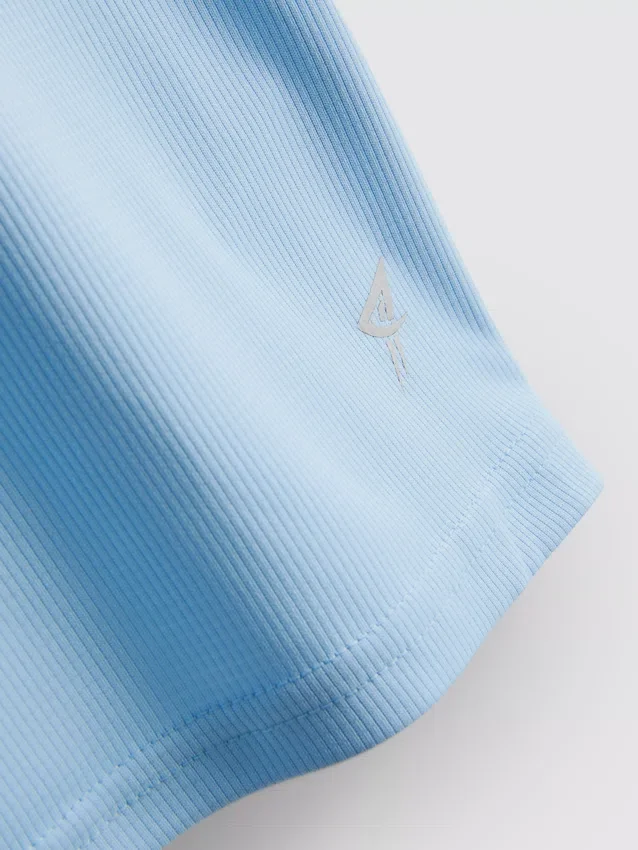 1,5–7 år | set med sport-T-shirt och shorts