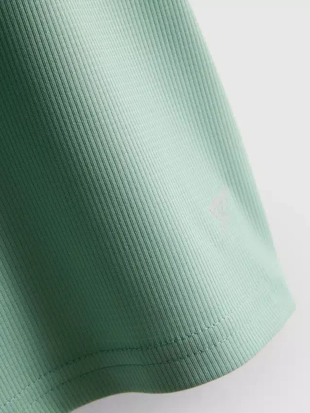1,5–7 år | set med sport-T-shirt och shorts