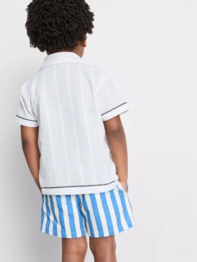 1,5–7 år | T-shirt med broderad fisk