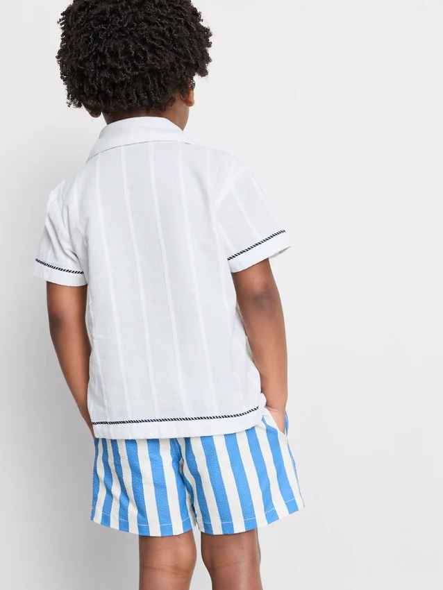 1,5–7 år | T-shirt med broderad fisk