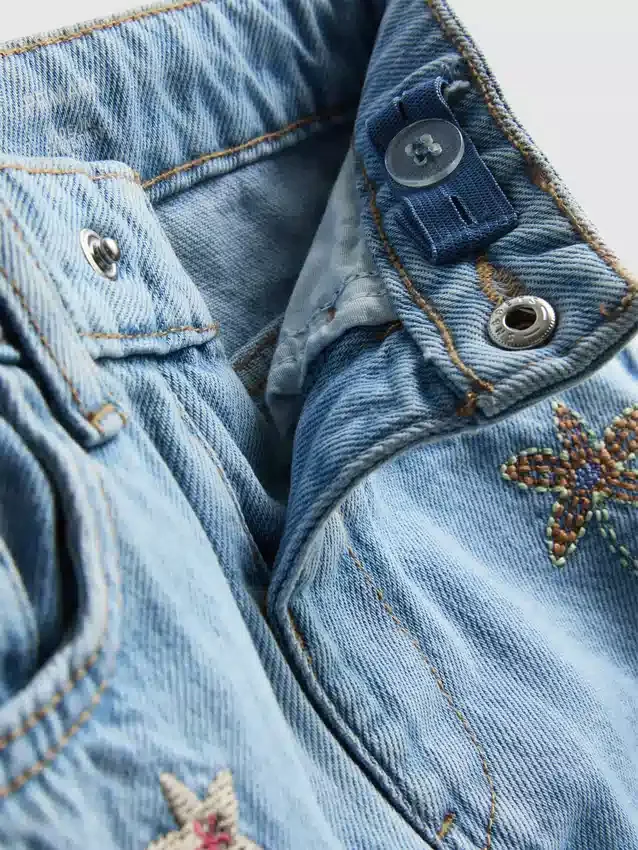 1,5–8 år | Jeans med fruktbroderier