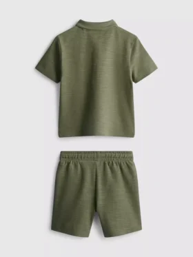 1,5–8 år | Set med polotröja och shorts