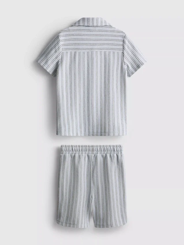 1,5–8 år | Set med randig stickad tröja och shorts