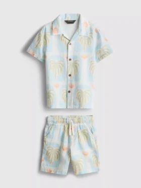 1,5–8 år | Set med texturerad skjorta och shorts med tryck