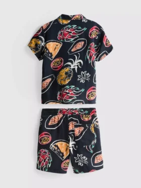 1,5–8 år | Set med tryckt skjorta och shorts