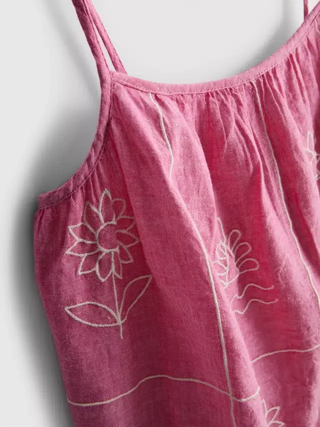 1,5–9 år | broderad cami-klänning i chambray