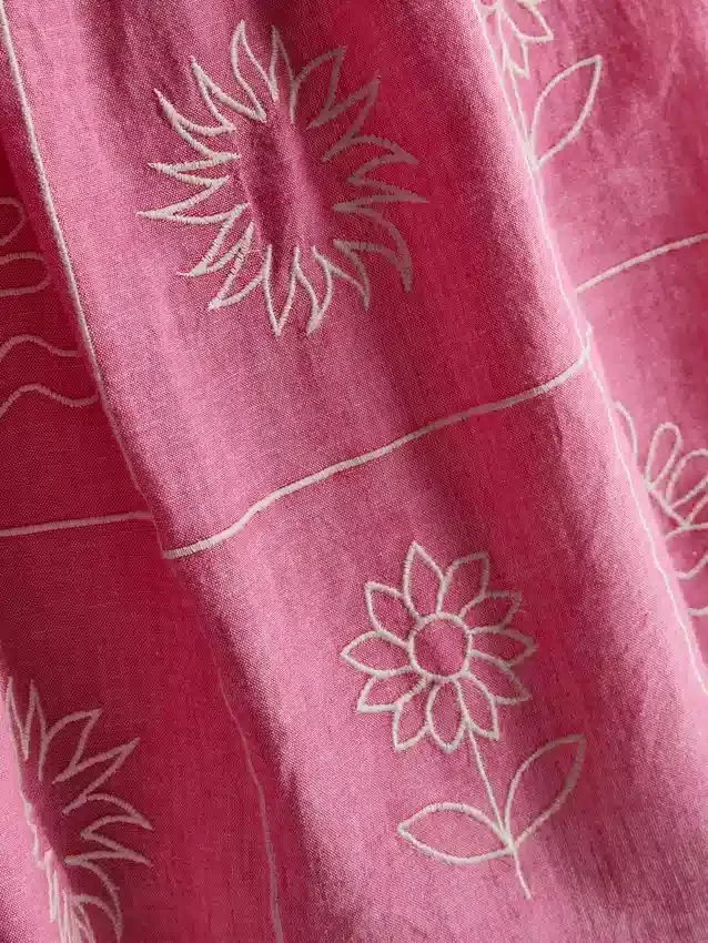 1,5–9 år | broderad cami-klänning i chambray