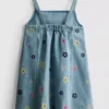 1,5–9 år | broderad denimklänning