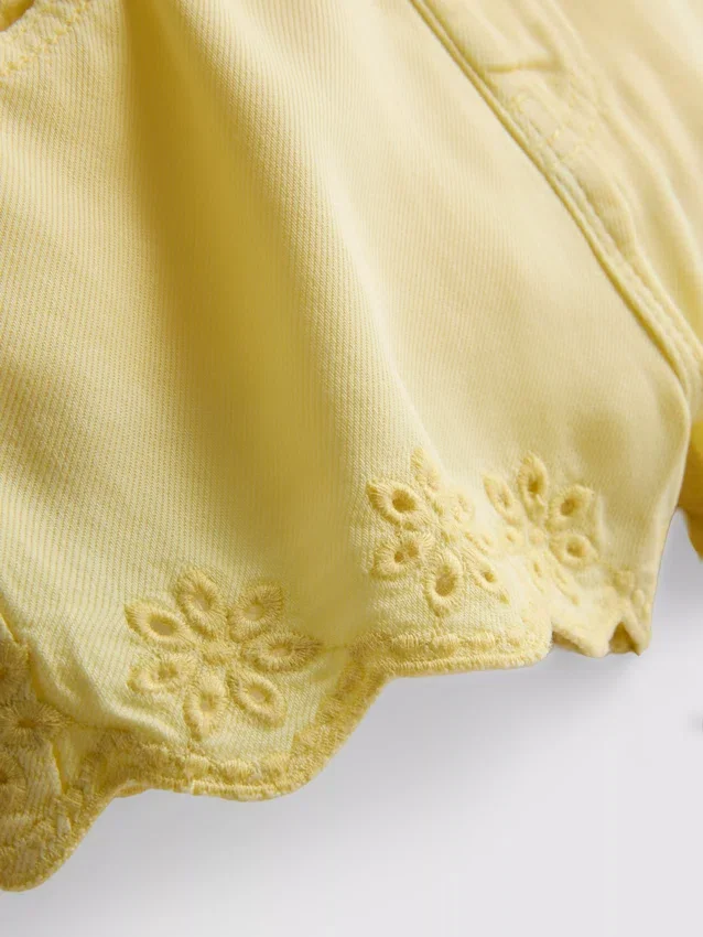 1,5–9 år | broderade jeansshorts