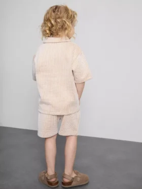1,5–9 år | Set med randig skjorta och shorts