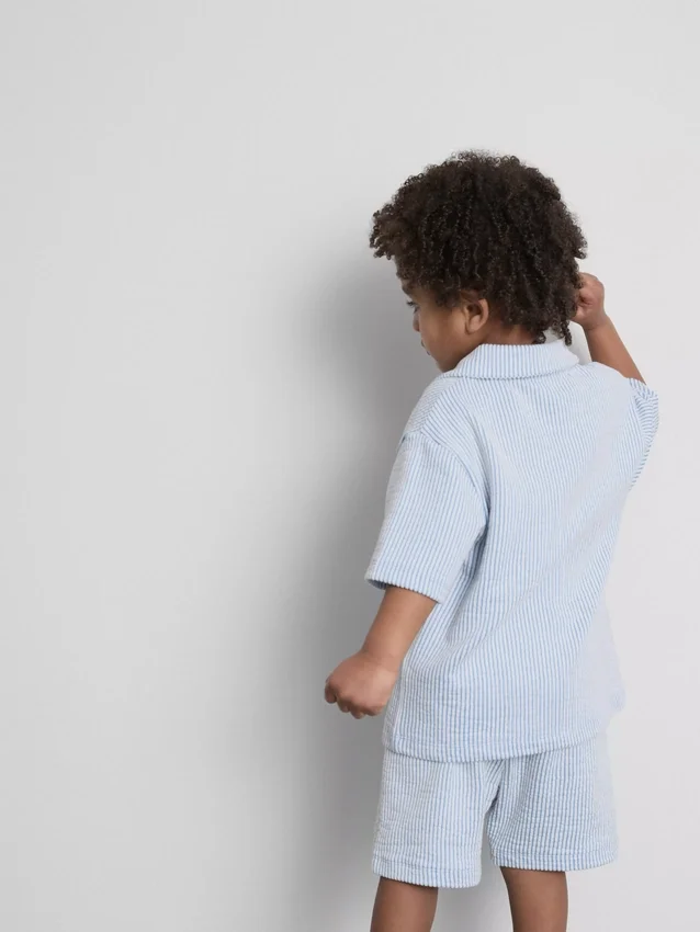 1,5–9 år | Set med randig skjorta och shorts