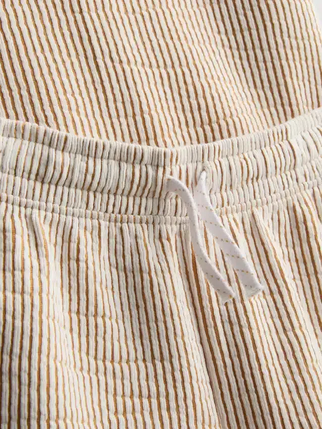 1,5–9 år | Set med randig skjorta och shorts