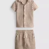 1,5–9 år | Set med randig stickad skjorta och shorts
