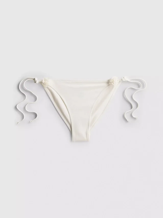 3D-blommiga bikinitrosor med knytband på sidorna