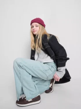 7–15 år | Jeans med slits i benslutet och vida ben