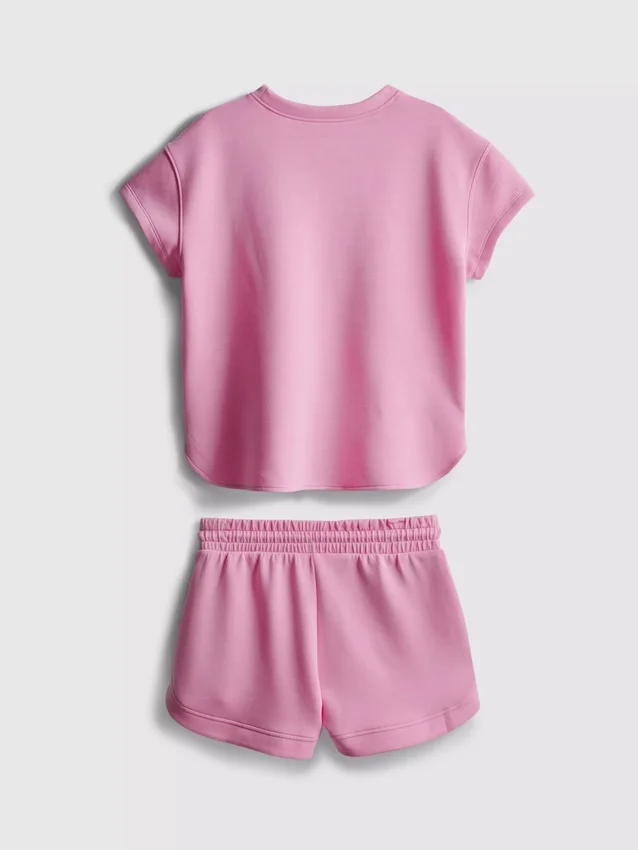 7–15 år | Set med boxig T-shirt och löparshorts