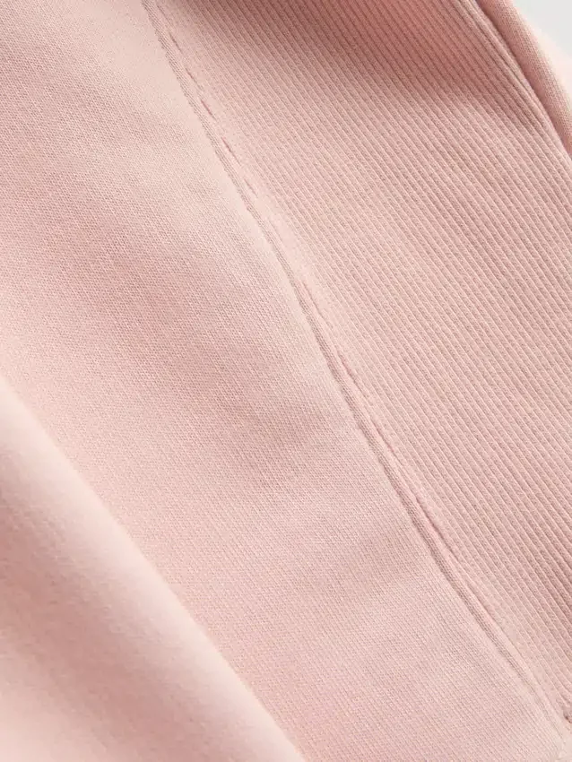 7–15 år | Set med t-shirt och mjukisbyxor