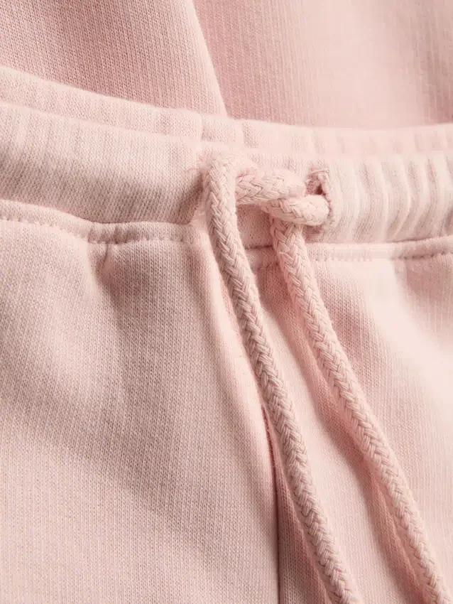 7–15 år | Set med t-shirt och mjukisbyxor