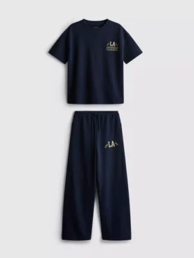 7–15 år | Set med T-shirt och mjukisbyxor med vida ben