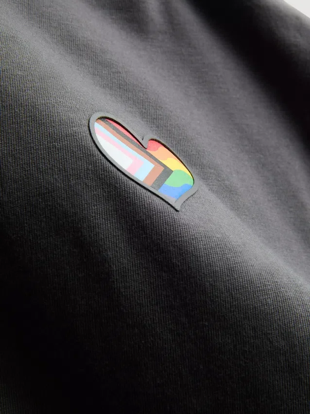 7–15 år | T-shirt med Pride-motiv