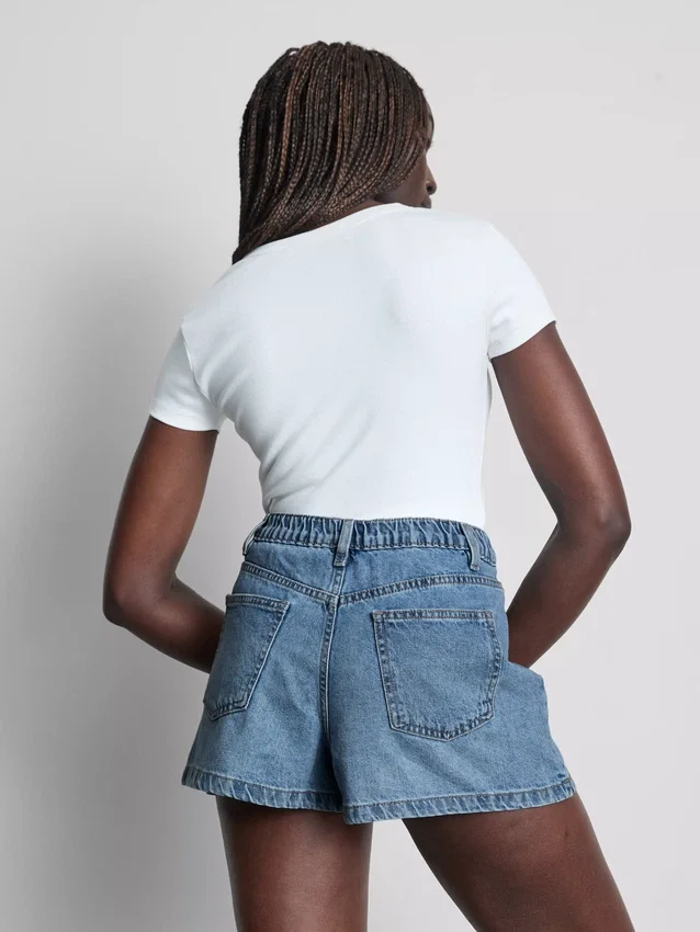 A-linjeformade shorts i bomullsdenim