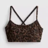 Aktiv kort topp med leopardmönster och racerback