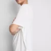 Aktiv T-shirt med rundad nederkant