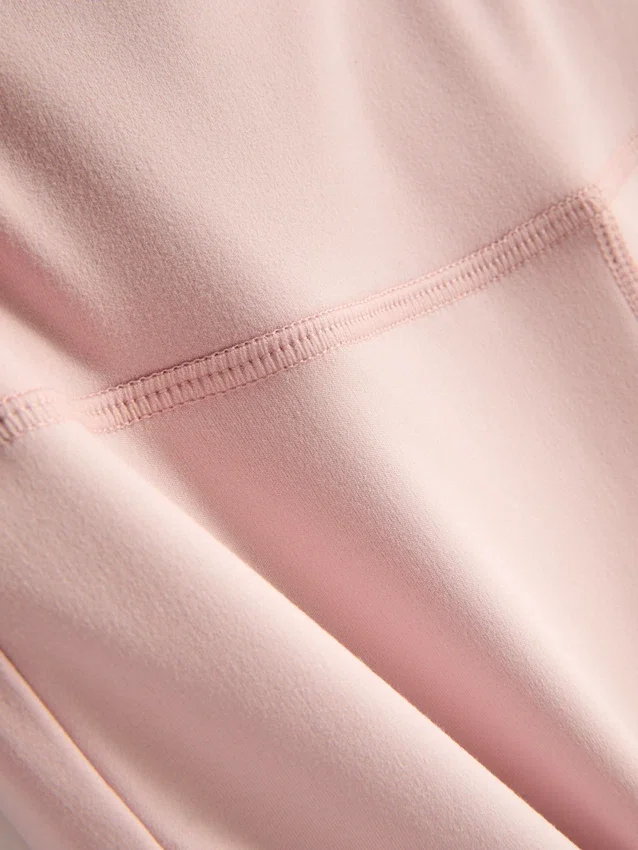 Aktiva leggings med hög midja och utsvängda ben