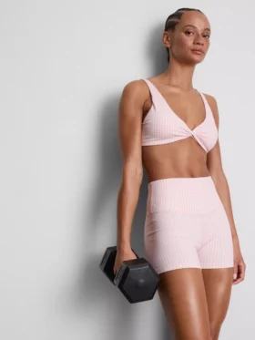 Aktiva shorts i gingham med hög midja