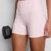 Aktiva shorts i gingham med hög midja
