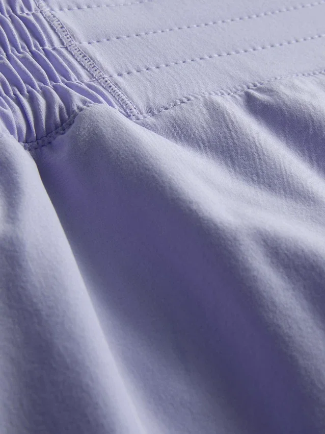 Aktiva shorts med nätpaneler