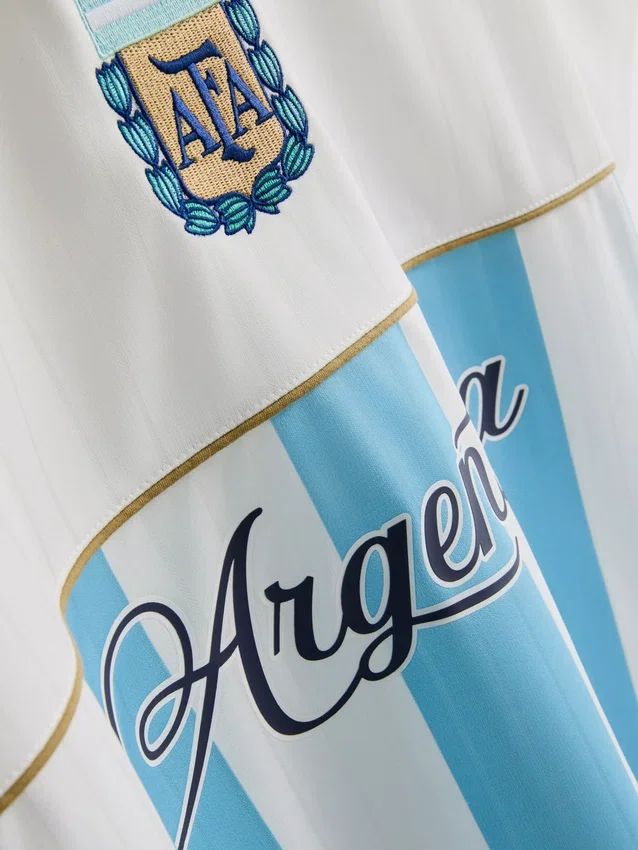 Argentinsk fotbollströja med krage