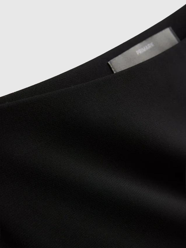 Asymmetrisk midikjol i jersey