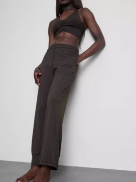 Athleisure-byxor med vida ben