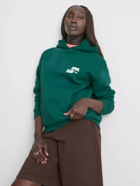 Avslappnad hoodie i sportklubbstil