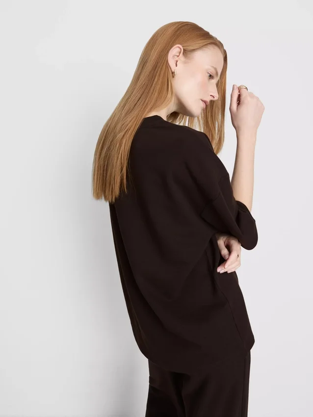 Avslappnad T-shirt med hög bomullsandel