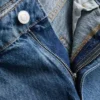 Avslappnade jeans med låg midja och raka ben