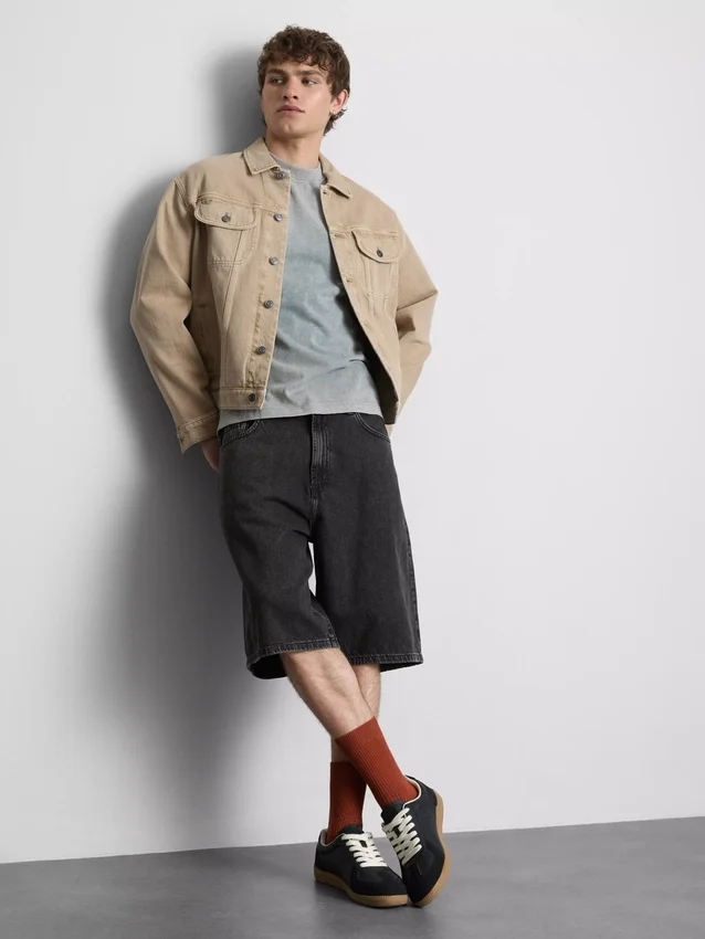 Avslappnade jeansshorts