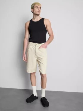 Avslappnade jeansshorts