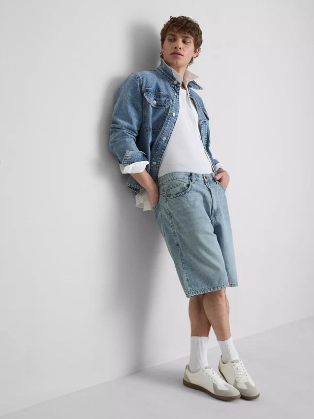 Avslappnade jeansshorts