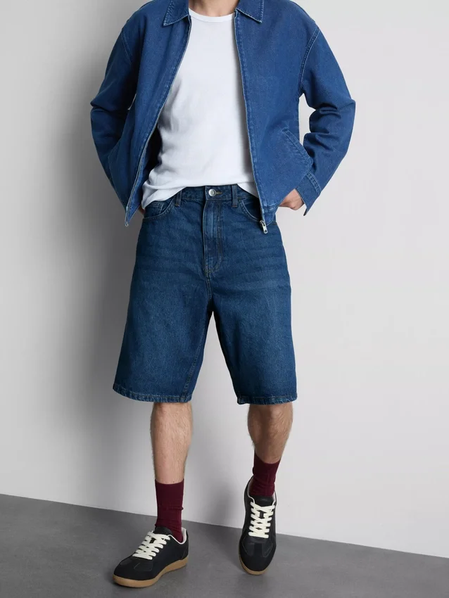 Avslappnade jeansshorts